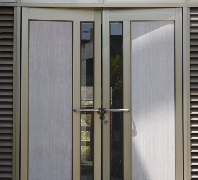 Modern double entrance door - quality doors and windows from Jetgo